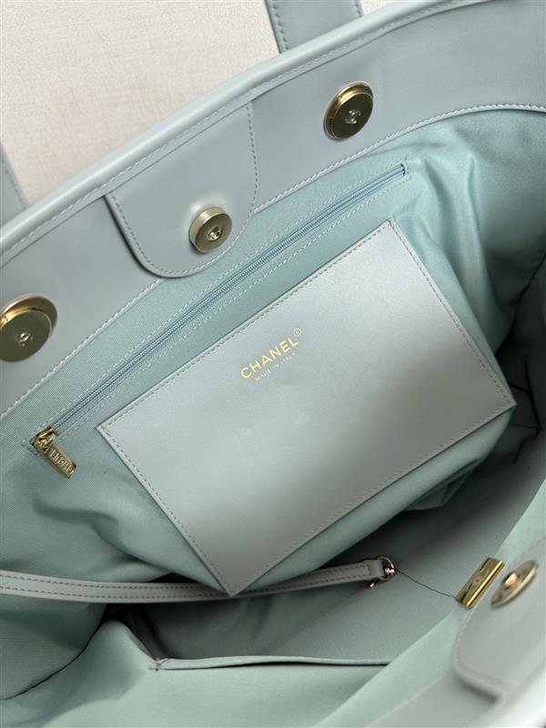 2026127214759837 950